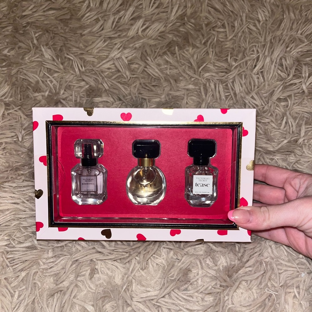 NEW VS Perfumes - Picture 3 of 7